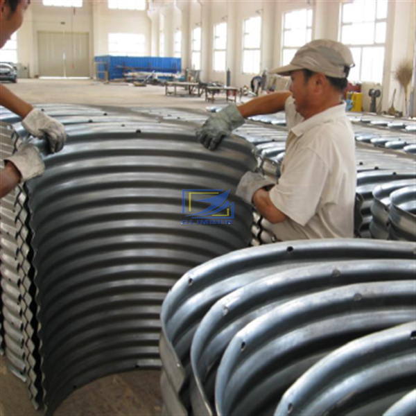 Hot galvanized corrugated steel pipe bolted by semi round parts